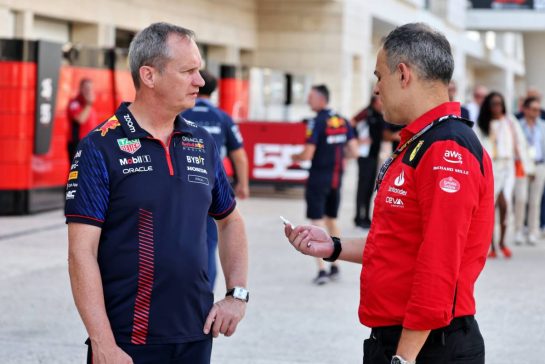 (L to R): Paul Monaghan (GBR) Red Bull Racing Chief Engineer with Diego Ioverno (ITA) Ferrari Sporting Director.
07.10.2023. Formula 1 World Championship, Rd 18, Qatar Grand Prix, Doha, Qatar, Sprint Day.
- www.xpbimages.com, EMail: requests@xpbimages.com © Copyright: Moy / XPB Images