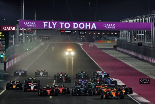 Oscar Piastri (AUS) McLaren MCL60 leads at the start of Sprint.
07.10.2023. Formula 1 World Championship, Rd 18, Qatar Grand Prix, Doha, Qatar, Sprint Day.
- www.xpbimages.com, EMail: requests@xpbimages.com © Copyright: Moy / XPB Images