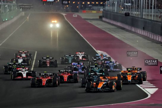 Oscar Piastri (AUS) McLaren MCL60 leads at the start of Sprint.
07.10.2023. Formula 1 World Championship, Rd 18, Qatar Grand Prix, Doha, Qatar, Sprint Day.
- www.xpbimages.com, EMail: requests@xpbimages.com © Copyright: Moy / XPB Images