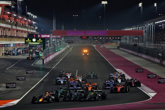 Max Verstappen (NLD) Red Bull Racing RB19 leads George Russell (GBR) Mercedes AMG F1 W14 and Lewis Hamilton (GBR) Mercedes AMG F1 W14, who collided at the start of the race.
08.10.2023. Formula 1 World Championship, Rd 18, Qatar Grand Prix, Doha, Qatar, Race Day.
- www.xpbimages.com, EMail: requests@xpbimages.com © Copyright: Coates / XPB Images