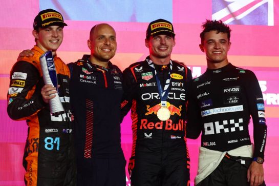 1st place Max Verstappen (NLD) Red Bull Racing, 2nd place Oscar Piastri (AUS) McLaren, 3rd place Lando Norris (GBR) McLaren with Gianpiero Lambiase (ITA) Red Bull Racing Engineer.
08.10.2023. Formula 1 World Championship, Rd 18, Qatar Grand Prix, Doha, Qatar, Race Day.
- www.xpbimages.com, EMail: requests@xpbimages.com © Copyright: Batchelor / XPB Images
