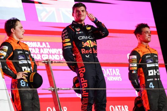 Max Verstappen (NLD), Red Bull Racing Lando Norris (GBR), McLaren F1 Team Oscar Piastri (AUS), McLaren
08.10.2023. Formula 1 World Championship, Rd 18, Qatar Grand Prix, Doha, Qatar, Race Day.
- www.xpbimages.com, EMail: requests@xpbimages.com © Copyright: Charniaux / XPB Images
