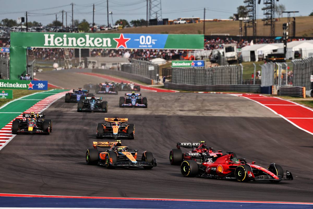 Charles Leclerc (MON) Ferrari SF-23 at the start of Sprint. 21.10.2023. Formula 1 World Championship, Rd 19, United States Grand Prix, Austin, Texas, USA, Sprint Day. - www.xpbimages.com, EMail: requests@xpbimages.com © Copyright: Batchelor / XPB Images