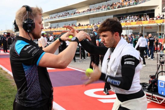 Pierre Gasly (FRA) Alpine F1 Team on the grid.
21.10.2023. Formula 1 World Championship, Rd 19, United States Grand Prix, Austin, Texas, USA, Sprint Day.
- www.xpbimages.com, EMail: requests@xpbimages.com © Copyright: Batchelor / XPB Images