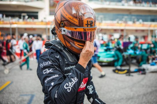 Zhou Guanyu (CHN) Alfa Romeo F1 Team on the grid.
21.10.2023. Formula 1 World Championship, Rd 19, United States Grand Prix, Austin, Texas, USA, Sprint Day.
- www.xpbimages.com, EMail: requests@xpbimages.com © Copyright: Bearne / XPB Images