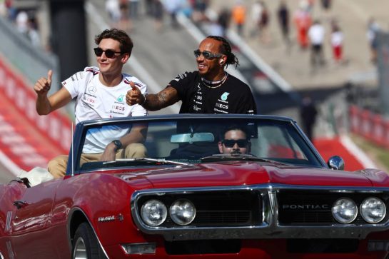 (L to R): George Russell (GBR) Mercedes AMG F1 and Lewis Hamilton (GBR) Mercedes AMG F1 on the drivers' parade.
22.10.2023. Formula 1 World Championship, Rd 19, United States Grand Prix, Austin, Texas, USA, Race Day.
- www.xpbimages.com, EMail: requests@xpbimages.com © Copyright: Coates / XPB Images