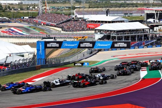 The start of the race.
22.10.2023. Formula 1 World Championship, Rd 19, United States Grand Prix, Austin, Texas, USA, Race Day.
- www.xpbimages.com, EMail: requests@xpbimages.com © Copyright: Batchelor / XPB Images
