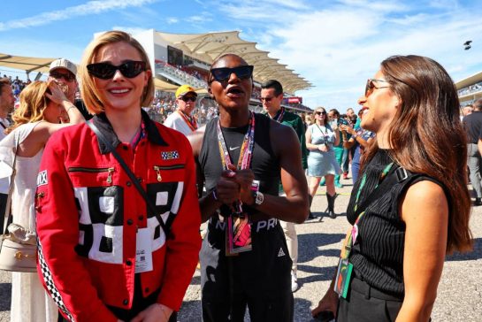 Chloe Grace Moretz (USA) Actress (Left) with Dina Asher-Smith (GBR) Athlete on the grid.
22.10.2023. Formula 1 World Championship, Rd 19, United States Grand Prix, Austin, Texas, USA, Race Day.
- www.xpbimages.com, EMail: requests@xpbimages.com © Copyright: Batchelor / XPB Images