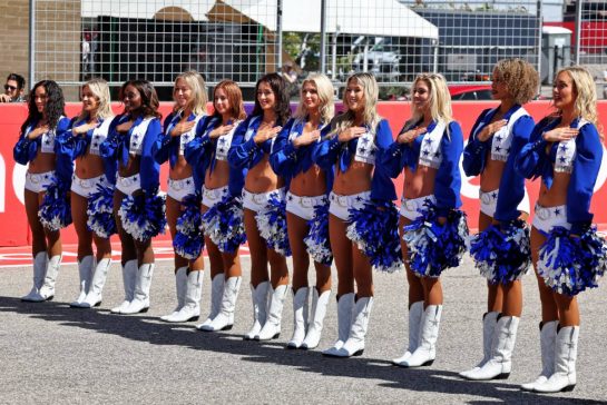 Dallas Cowboys Cheerleaders on the grid.
22.10.2023. Formula 1 World Championship, Rd 19, United States Grand Prix, Austin, Texas, USA, Race Day.
- www.xpbimages.com, EMail: requests@xpbimages.com © Copyright: Moy / XPB Images