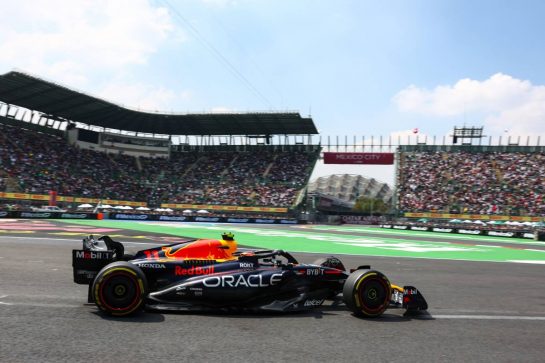 Sergio Perez (MEX), Red Bull Racing 
27.10.2023. Formula 1 World Championship, Rd 20, Mexican Grand Prix, Mexico City, Mexico, Practice Day.
- www.xpbimages.com, EMail: requests@xpbimages.com © Copyright: Charniaux / XPB Images