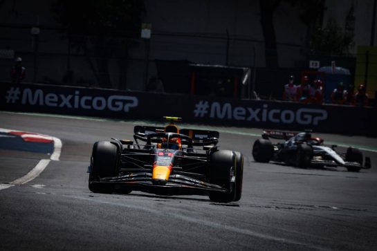Sergio Perez (MEX), Red Bull Racing 
27.10.2023. Formula 1 World Championship, Rd 20, Mexican Grand Prix, Mexico City, Mexico, Practice Day.
- www.xpbimages.com, EMail: requests@xpbimages.com © Copyright: Charniaux / XPB Images