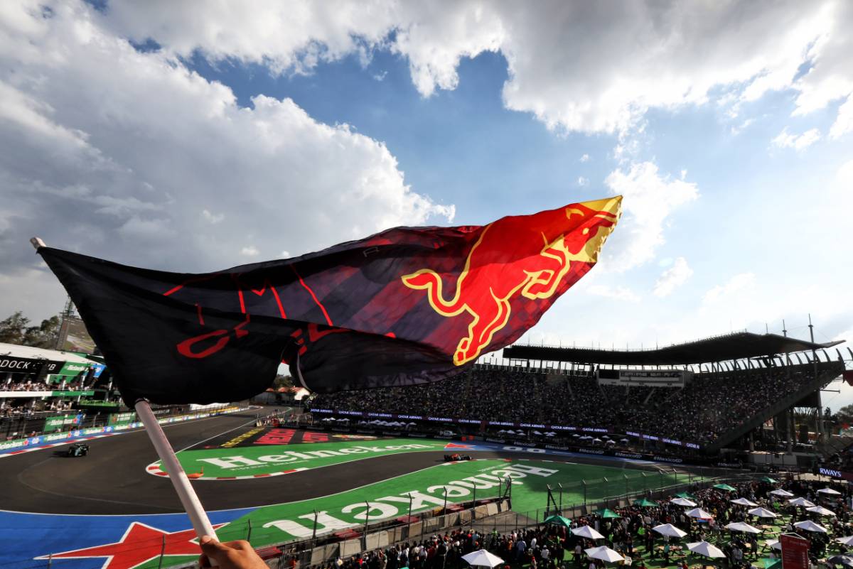 Max Verstappen (NLD) Red Bull Racing RB19.
27.10.2023. Formula 1 World Championship, Rd 20, Mexican Grand Prix, Mexico City, Mexico, Practice Day.
- www.xpbimages.com, EMail: requests@xpbimages.com © Copyright: Bearne / XPB Images