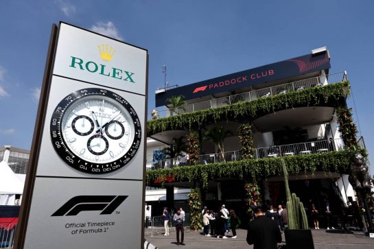 Circuit atmosphere - Rolex clock outside Paddock Club.
28.10.2023. Formula 1 World Championship, Rd 20, Mexican Grand Prix, Mexico City, Mexico, Qualifying Day.
- www.xpbimages.com, EMail: requests@xpbimages.com © Copyright: Moy / XPB Images