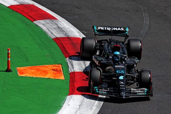 George Russell (GBR) Mercedes AMG F1 W14.
28.10.2023. Formula 1 World Championship, Rd 20, Mexican Grand Prix, Mexico City, Mexico, Qualifying Day.
- www.xpbimages.com, EMail: requests@xpbimages.com © Copyright: Moy / XPB Images