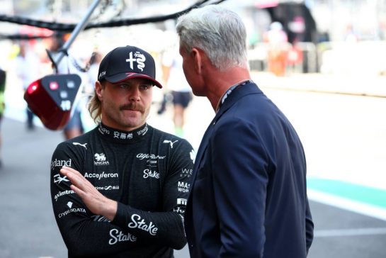 Valtteri Bottas (FIN) Alfa Romeo F1 Team with David Coulthard (GBR) Red Bull Racing and Scuderia Toro Advisor / Channel 4 F1 Commentator.
29.10.2023. Formula 1 World Championship, Rd 20, Mexican Grand Prix, Mexico City, Mexico, Race Day.
- www.xpbimages.com, EMail: requests@xpbimages.com © Copyright: Coates / XPB Images