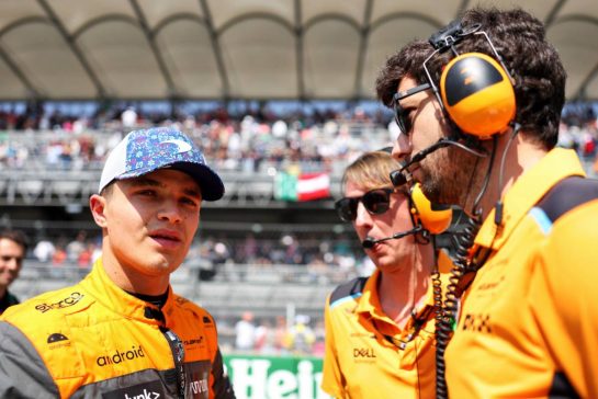 Lando Norris (GBR) McLaren on the grid.
29.10.2023. Formula 1 World Championship, Rd 20, Mexican Grand Prix, Mexico City, Mexico, Race Day.
- www.xpbimages.com, EMail: requests@xpbimages.com © Copyright: Bearne / XPB Images