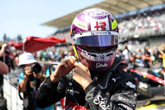 Zhou Guanyu (CHN) Alfa Romeo F1 Team on the grid.
29.10.2023. Formula 1 World Championship, Rd 20, Mexican Grand Prix, Mexico City, Mexico, Race Day.
- www.xpbimages.com, EMail: requests@xpbimages.com © Copyright: Bearne / XPB Images