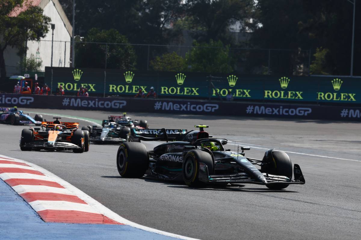 Lewis Hamilton (GBR) Mercedes AMG F1 W14. 29.10.2023. Formula 1 World Championship, Rd 20, Mexican Grand Prix, Mexico City, Mexico, Race Day. - www.xpbimages.com, EMail: requests@xpbimages.com © Copyright: Charniaux / XPB Images