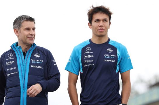 Alexander Albon (THA) Williams Racing walks the circuit Ed Regan (GBR) Williams Racing Engineer.
02.11.2023. Formula 1 World Championship, Rd 21, Brazilian Grand Prix, Sao Paulo, Brazil, Preparation Day.
- www.xpbimages.com, EMail: requests@xpbimages.com © Copyright: Staley / XPB Images