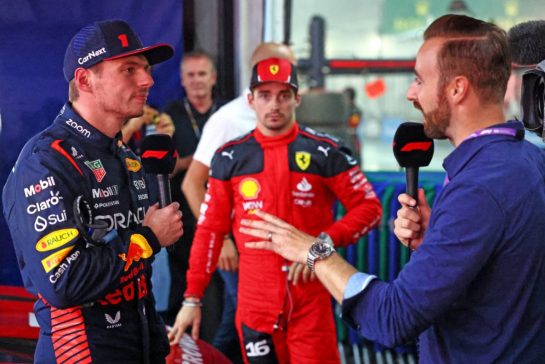 (L to R): Max Verstappen (NLD) Red Bull Racing in qualifying parc ferme with James Hinchcliffe (CDN) IndyCar Driver.
03.11.2023. Formula 1 World Championship, Rd 21, Brazilian Grand Prix, Sao Paulo, Brazil, Qualifying Day.
- www.xpbimages.com, EMail: requests@xpbimages.com © Copyright: Batchelor / XPB Images