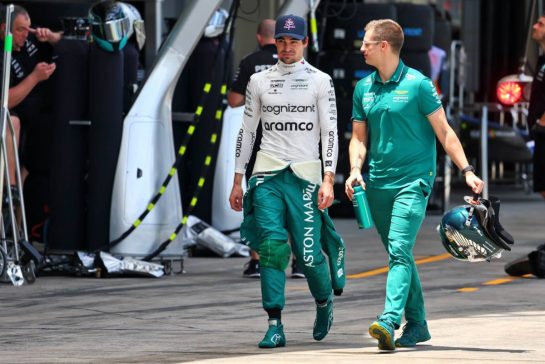 Lance Stroll (CDN) Aston Martin F1 Team with Henry Howe (GBR) Aston Martin F1 Team Personal Trainer.
04.11.2023. Formula 1 World Championship, Rd 21, Brazilian Grand Prix, Sao Paulo, Brazil, Sprint Day.
- www.xpbimages.com, EMail: requests@xpbimages.com © Copyright: Batchelor / XPB Images