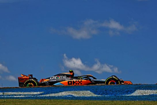 Lando Norris (GBR) McLaren MCL60.
04.11.2023. Formula 1 World Championship, Rd 21, Brazilian Grand Prix, Sao Paulo, Brazil, Sprint Day.
 - www.xpbimages.com, EMail: requests@xpbimages.com © Copyright: Coates / XPB Images