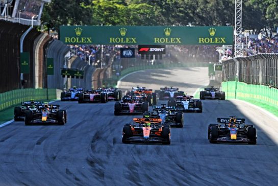 (L to R): Lando Norris (GBR) McLaren MCL60 and Max Verstappen (NLD) Red Bull Racing RB19 lead at the start of Sprint.
04.11.2023. Formula 1 World Championship, Rd 21, Brazilian Grand Prix, Sao Paulo, Brazil, Sprint Day.
- www.xpbimages.com, EMail: requests@xpbimages.com © Copyright: Price / XPB Images