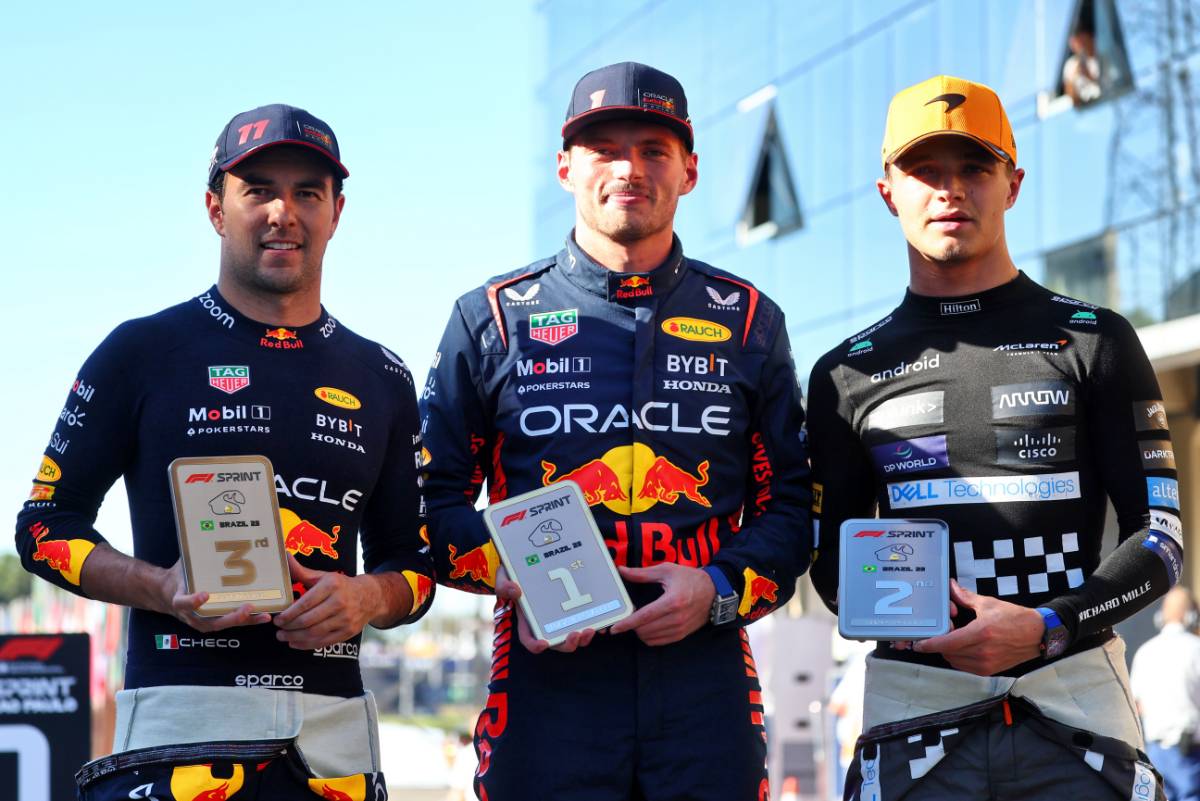 Top three in Sprint parc ferme (L to R): Sergio Perez (MEX) Red Bull Racing, third; Max Verstappen (NLD) Red Bull Racing, winner; Lando Norris (GBR) McLaren, second. 04.11.2023. Formula 1 World Championship, Rd 21, Brazilian Grand Prix, Sao Paulo, Brazil, Sprint Day. - www.xpbimages.com, EMail: requests@xpbimages.com © Copyright: Batchelor / XPB Images
