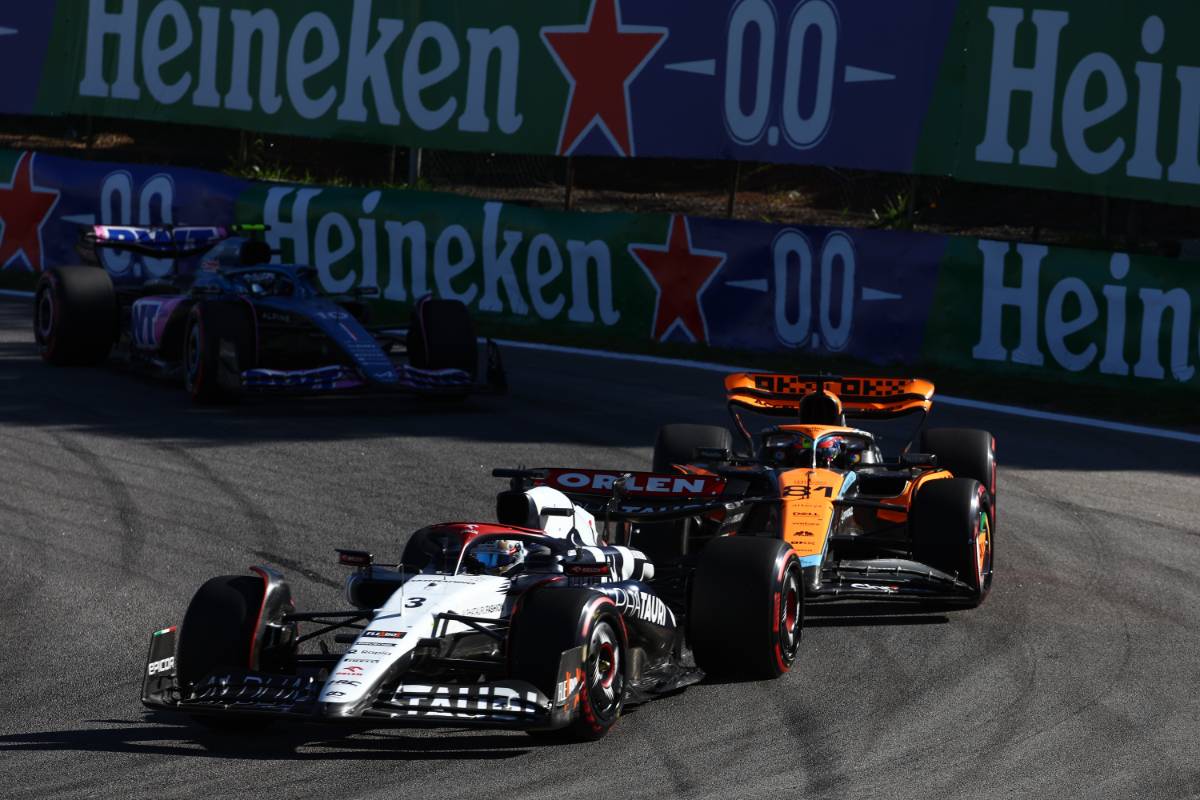 Daniel Ricciardo (AUS) AlphaTauri AT04. 04.11.2023. Formula 1 World Championship, Rd 21, Brazilian Grand Prix, Sao Paulo, Brazil, Sprint Day. - www.xpbimages.com, EMail: requests@xpbimages.com © Copyright: Batchelor / XPB Images