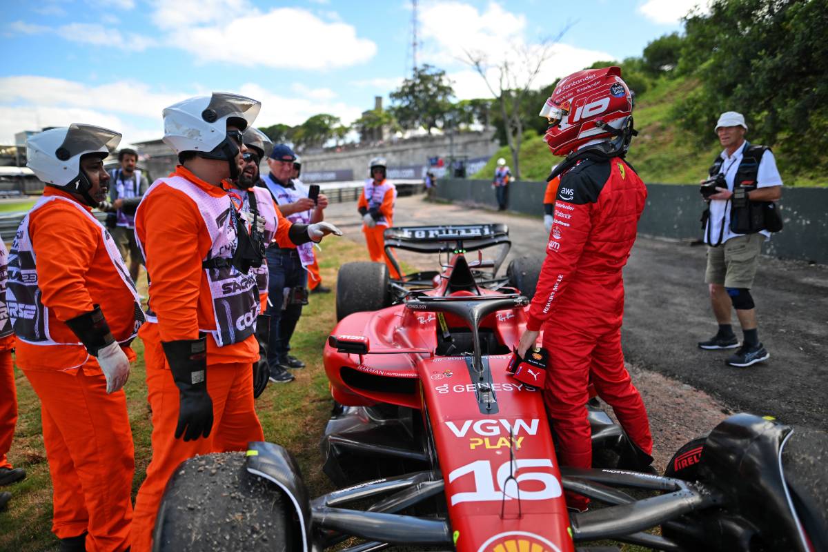 Charles Leclerc (MON) Ferrari SF-23 retired on the Formation Lap.
05.11.2023. Formula 1 World Championship, Rd 21, Brazilian Grand Prix, Sao Paulo, Brazil, Race Day.
- www.xpbimages.com, EMail: requests@xpbimages.com © Copyright: Price / XPB Images
