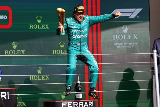 Fernando Alonso (ESP) Aston Martin F1 Team AMR23 celebrates his third position on the podium.
05.11.2023. Formula 1 World Championship, Rd 21, Brazilian Grand Prix, Sao Paulo, Brazil, Race Day.
- www.xpbimages.com, EMail: requests@xpbimages.com © Copyright: XPB Images