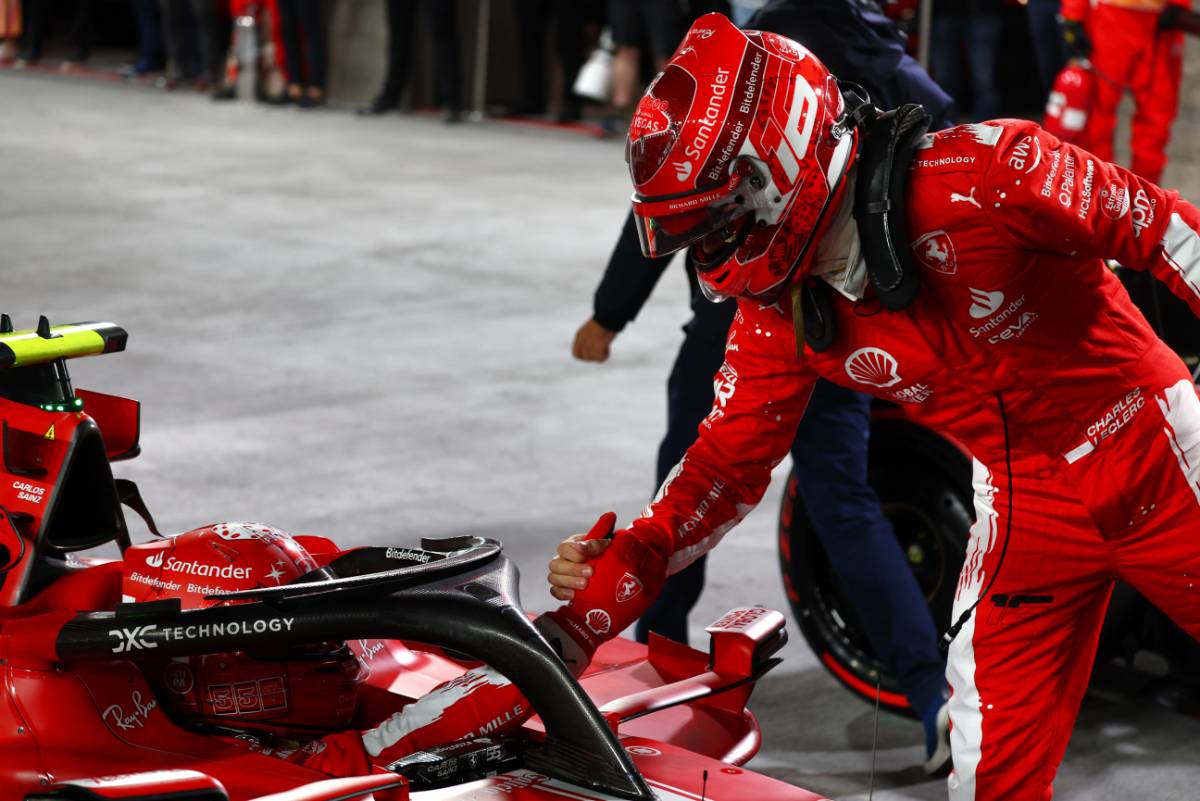 Charles Leclerc (MON) Ferrari celebrates his pole position in qualifying parc ferme with second placed team mate Carlos Sainz Jr (ESP) Ferrari SF-23 (Left). 17.11.2023. Formula 1 World Championship, Rd 22, Las Vegas Grand Prix, Las Vegas, Nevada, USA, Qualifying Day. - www.xpbimages.com, EMail: requests@xpbimages.com © Copyright: Batchelor / XPB Images