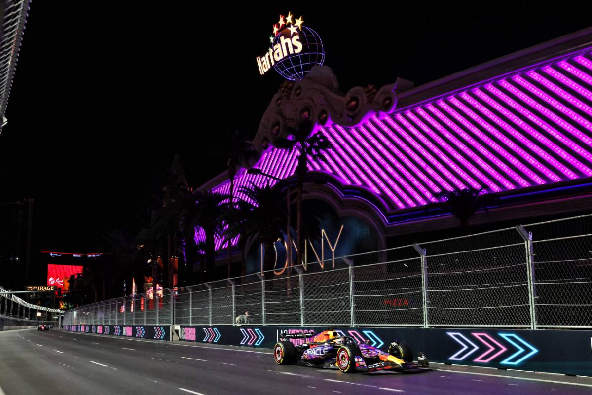 Max Verstappen (NLD) Red Bull Racing RB19.
18.11.2023. Formula 1 World Championship, Rd 22, Las Vegas Grand Prix, Las Vegas, Nevada, USA, Race Day.
- www.xpbimages.com, EMail: requests@xpbimages.com © Copyright: Staley / XPB Images