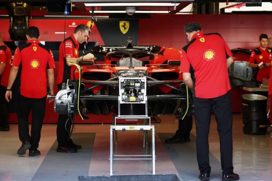 Ferrari SF-23 being prepared in the pit garage.
23.11.2023. Formula 1 World Championship, Rd 23, Abu Dhabi Grand Prix, Yas Marina Circuit, Abu Dhabi, Preparation Day.
- www.xpbimages.com, EMail: requests@xpbimages.com © Copyright: Moy / XPB Images
