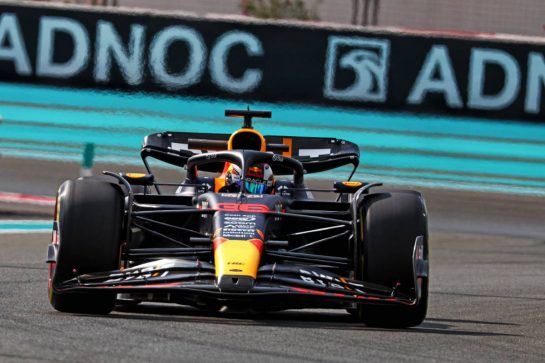 Jake Dennis (GBR) Red Bull Racing RB19 Test Driver.
24.11.2023. Formula 1 World Championship, Rd 23, Abu Dhabi Grand Prix, Yas Marina Circuit, Abu Dhabi, Practice Day.
- www.xpbimages.com, EMail: requests@xpbimages.com © Copyright: Coates / XPB Images