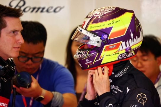 Zhou Guanyu (CHN) Alfa Romeo F1 Team.
24.11.2023. Formula 1 World Championship, Rd 23, Abu Dhabi Grand Prix, Yas Marina Circuit, Abu Dhabi, Practice Day.
- www.xpbimages.com, EMail: requests@xpbimages.com © Copyright: Batchelor / XPB Images