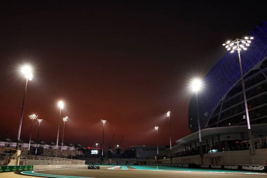 Lance Stroll (CDN) Aston Martin F1 Team AMR23.,
24.11.2023. Formula 1 World Championship, Rd 23, Abu Dhabi Grand Prix, Yas Marina Circuit, Abu Dhabi, Practice Day.
- www.xpbimages.com, EMail: requests@xpbimages.com © Copyright: Moy / XPB Images