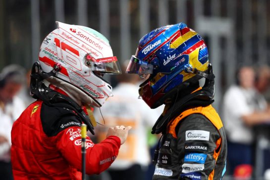 (L to R): Charles Leclerc (MON) Ferrari with Oscar Piastri (AUS) McLaren in qualifying parc ferme.
25.11.2023. Formula 1 World Championship, Rd 23, Abu Dhabi Grand Prix, Yas Marina Circuit, Abu Dhabi, Qualifying Day.
- www.xpbimages.com, EMail: requests@xpbimages.com © Copyright: Charniaux / XPB Images
