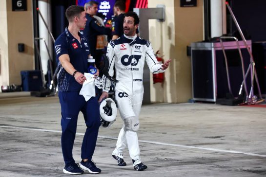 Daniel Ricciardo (AUS) AlphaTauri.
25.11.2023. Formula 1 World Championship, Rd 23, Abu Dhabi Grand Prix, Yas Marina Circuit, Abu Dhabi, Qualifying Day.
- www.xpbimages.com, EMail: requests@xpbimages.com © Copyright: Batchelor / XPB Images