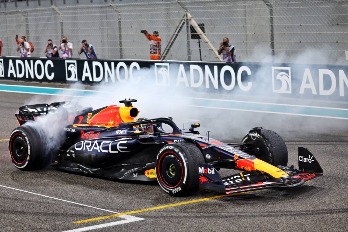 Race winner Max Verstappen (NLD) Red Bull Racing RB19 celebrates with doughnuts at the end of the race in parc ferme.
26.11.2023. Formula 1 World Championship, Rd 23, Abu Dhabi Grand Prix, Yas Marina Circuit, Abu Dhabi, Race Day.
- www.xpbimages.com, EMail: requests@xpbimages.com © Copyright: Batchelor / XPB Images