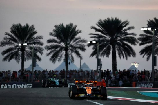 Oscar Piastri (AUS) McLaren MCL60.
26.11.2023. Formula 1 World Championship, Rd 23, Abu Dhabi Grand Prix, Yas Marina Circuit, Abu Dhabi, Race Day.
- www.xpbimages.com, EMail: requests@xpbimages.com © Copyright: Moy / XPB Images