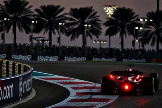 Charles Leclerc (MON) Ferrari SF-23.
26.11.2023. Formula 1 World Championship, Rd 23, Abu Dhabi Grand Prix, Yas Marina Circuit, Abu Dhabi, Race Day.
 - www.xpbimages.com, EMail: requests@xpbimages.com © Copyright: Coates / XPB Images