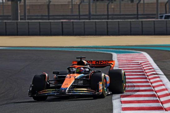 Oscar Piastri (AUS) McLaren MCL60.
28.11.2023. Formula 1 Testing, Yas Marina Circuit, Abu Dhabi, Tuesday.
- www.xpbimages.com, EMail: requests@xpbimages.com © Copyright: Batchelor / XPB Images