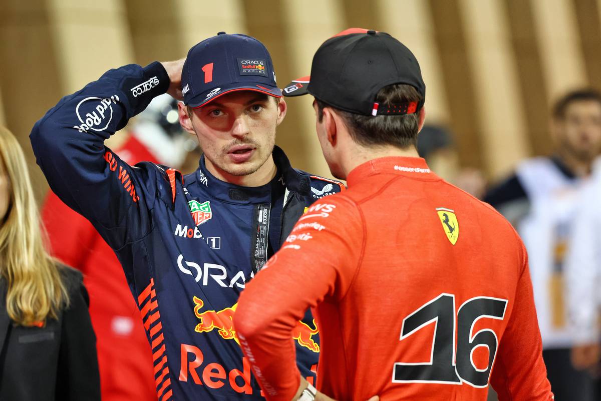 (L to R): Max Verstappen (NLD) Red Bull Racing in qualifying parc ferme with Charles Leclerc (MON) Ferrari. 04.03.2023. Formula 1 World Championship, Rd 1, Bahrain Grand Prix, Sakhir, Bahrain, Qualifying Day. - www.xpbimages.com, EMail: requests@xpbimages.com © Copyright: Batchelor / XPB Images