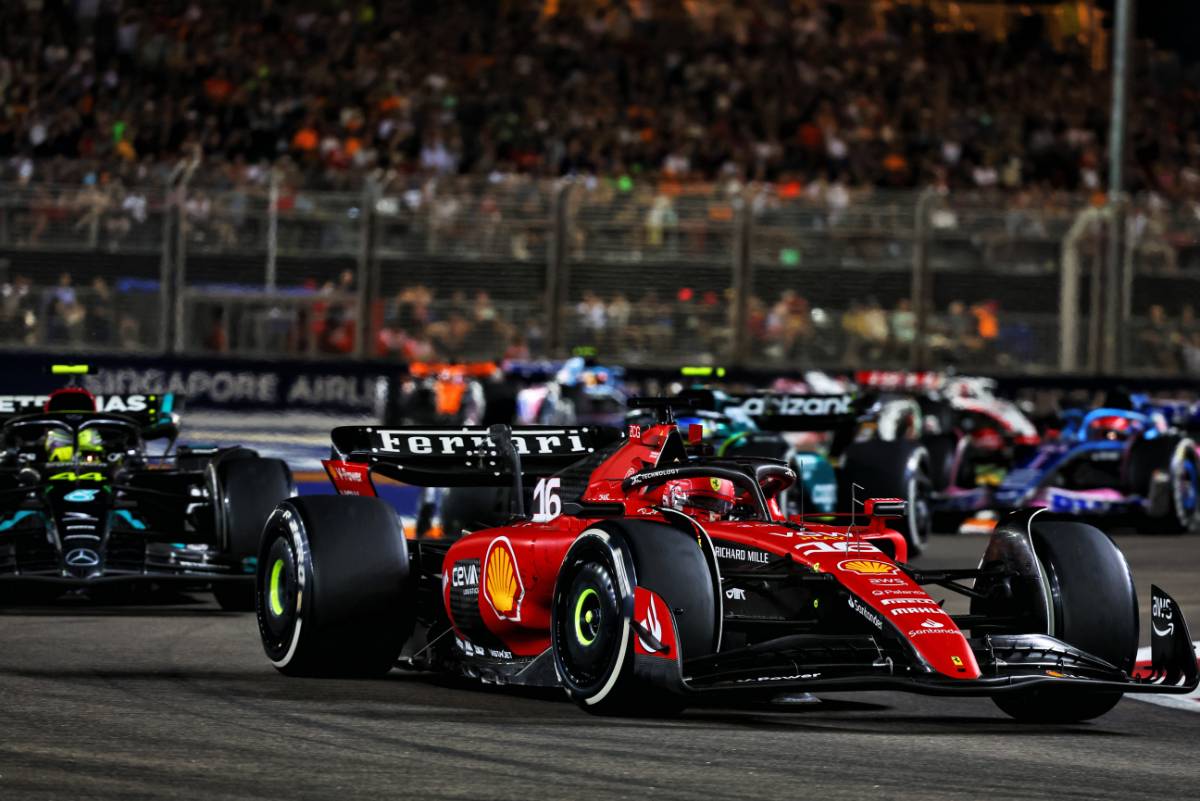 Carlos Sainz Jr (ESP) Ferrari SF-23. 17.09.2023. Formula 1 World Championship, Rd 16, Singapore Grand Prix, Marina Bay Street Circuit, Singapore, Race Day. - www.xpbimages.com, EMail: requests@xpbimages.com © Copyright: Charniaux / XPB Images