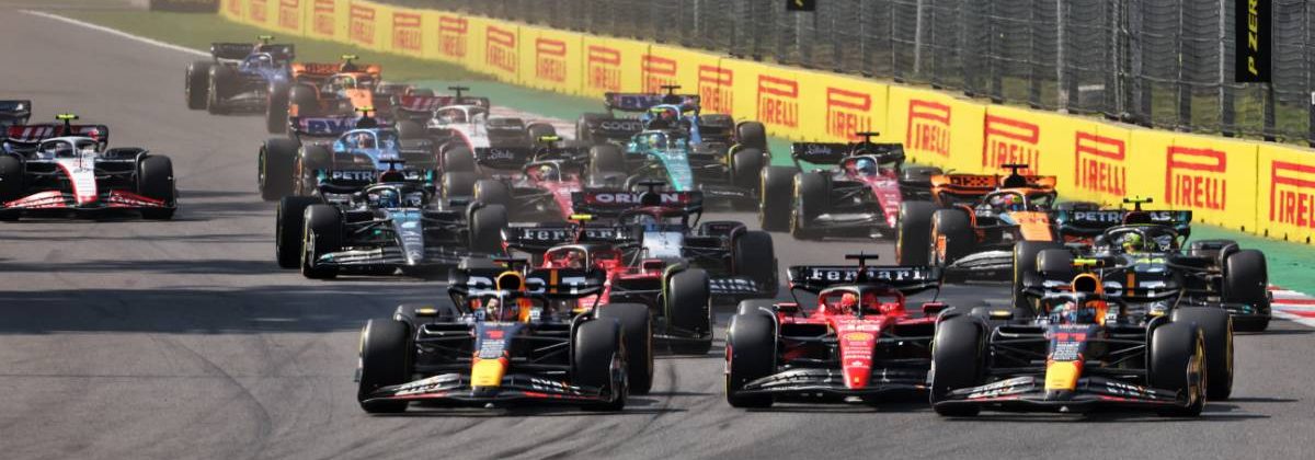 (L to R): Max Verstappen (NLD) Red Bull Racing RB19; Charles Leclerc (MON) Ferrari SF-23; and Sergio Perez (MEX) Red Bull Racing RB19 - crash at the start of the race. 29.10.2023. Formula 1 World Championship, Rd 20, Mexican Grand Prix, Mexico City, Mexico, Race Day. - www.xpbimages.com, EMail: requests@xpbimages.com © Copyright: Bearne / XPB Images