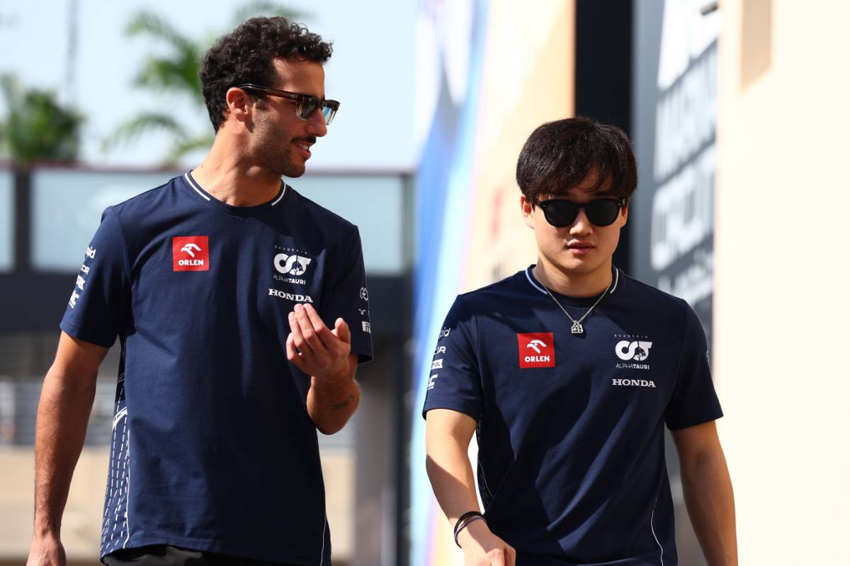 (L to R): Daniel Ricciardo (AUS) AlphaTauri with Yuki Tsunoda (JPN) AlphaTauri.
24.11.2023. Formula 1 World Championship, Rd 23, Abu Dhabi Grand Prix, Yas Marina Circuit, Abu Dhabi, Practice Day.
- www.xpbimages.com, EMail: requests@xpbimages.com © Copyright: Coates / XPB Images