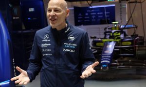 Villeneuve: Media ‘being left behind’ in brutal F1 season