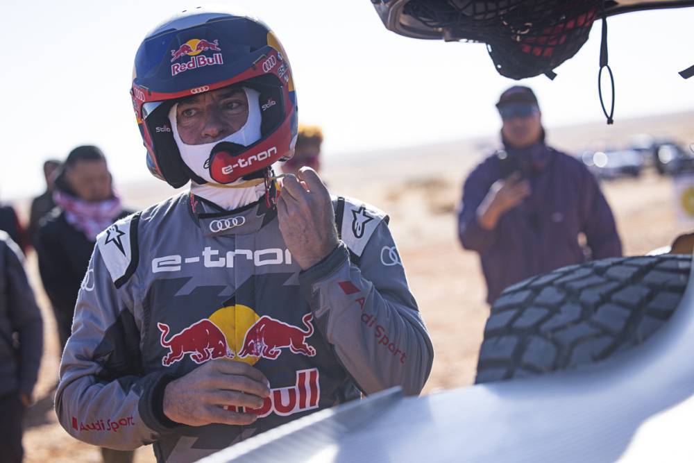 &lsquo;El Matador&rsquo; Sainz takes historic Dakar Rally win