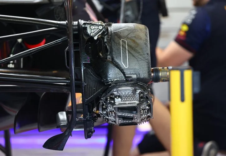 FIA clarifies asymmetrical brake system rule, not targeting Red Bull